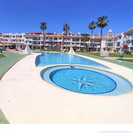 Enfrente La Playa Apartment *