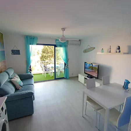 Enfrente La Playa Apartment *
